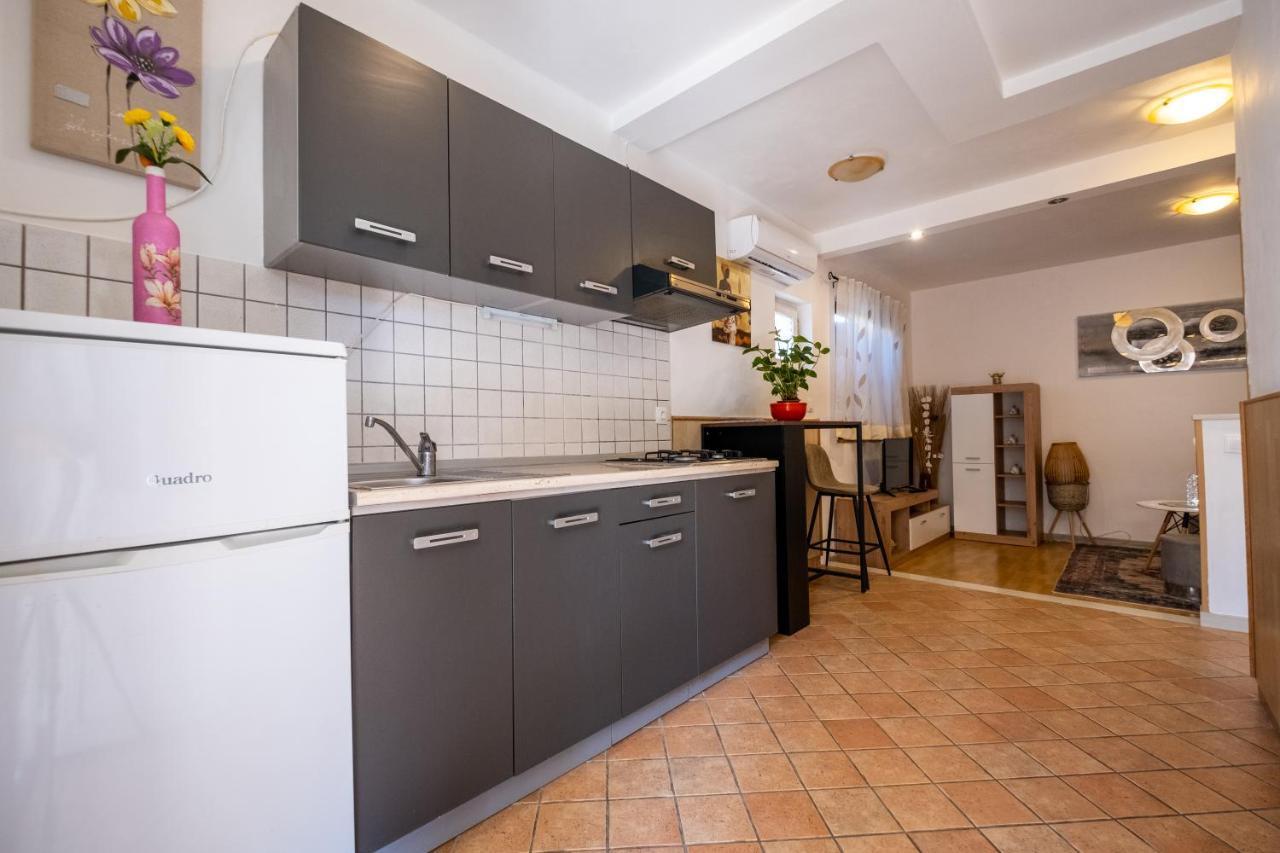 Guesthouse Istra Premantura Esterno foto