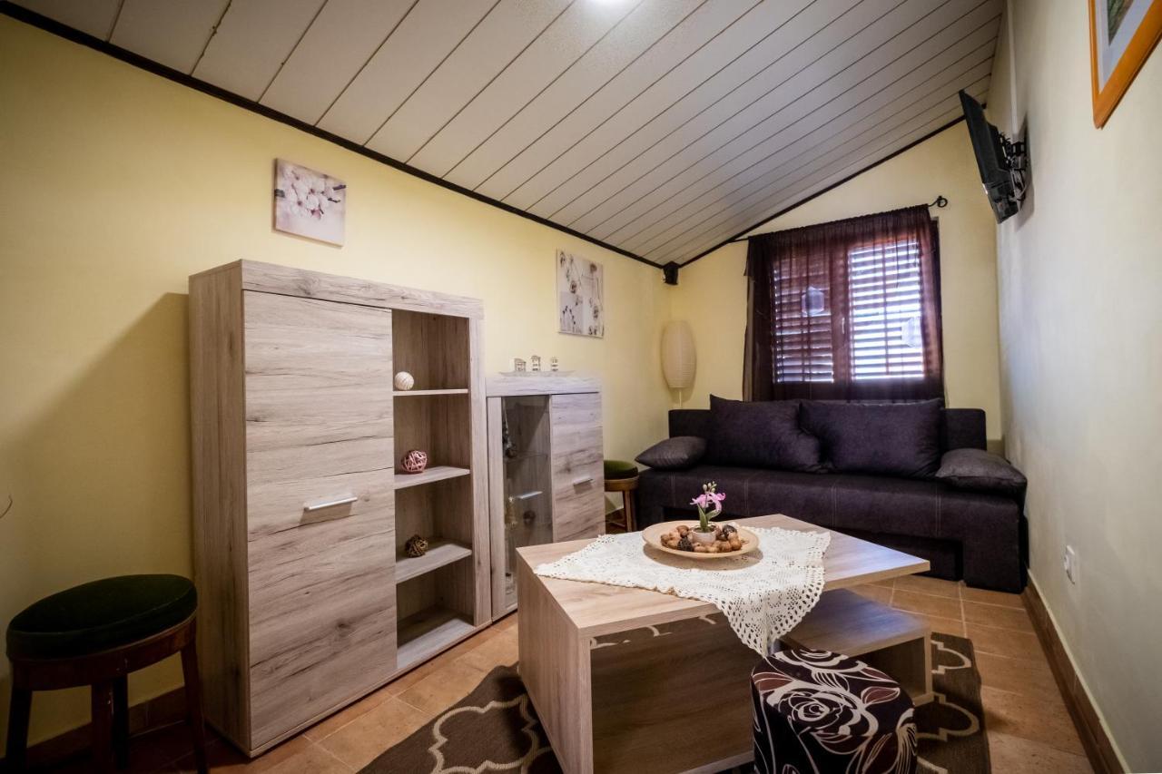 Guesthouse Istra Premantura Esterno foto
