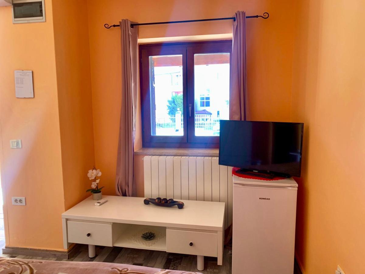 Guesthouse Istra Premantura Esterno foto