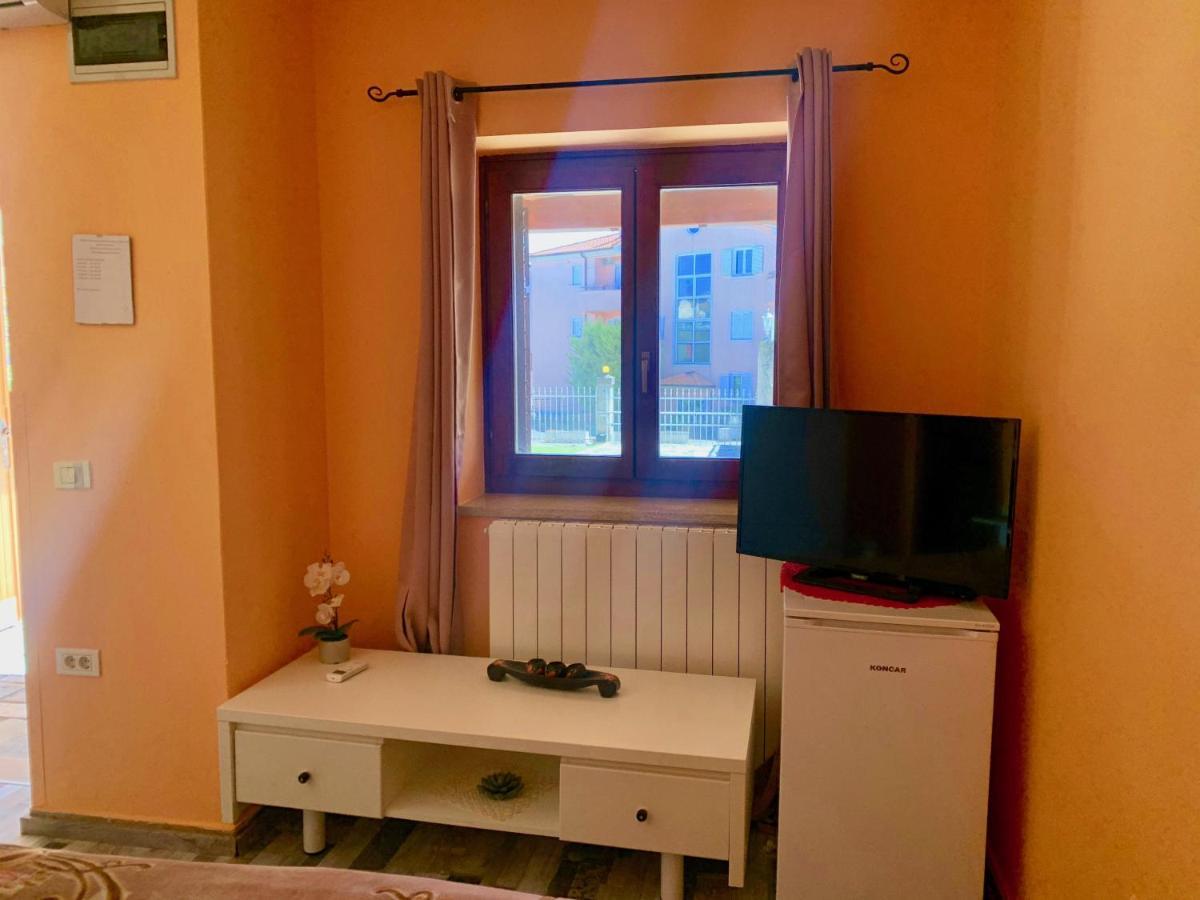 Guesthouse Istra Premantura Esterno foto
